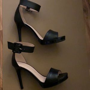 Black 4 inch sandal, strap and buckle